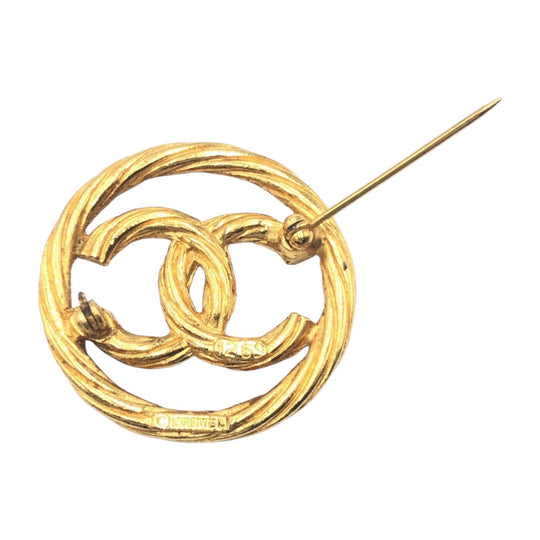CHANEL Brooch metal gold Brooch Accessories COCO Mark Circle Women Used Authentic