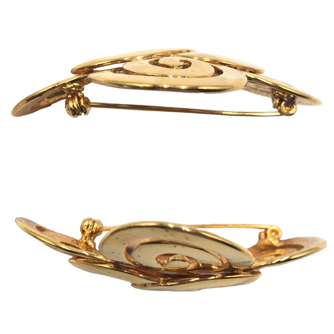 CHANEL Brooch metal gold Brooch COCO Mark Women Used Authentic