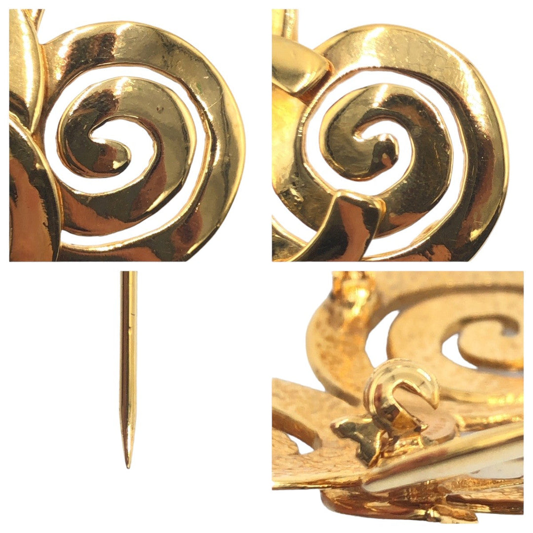 CHANEL Brooch metal gold Brooch COCO Mark Women Used Authentic