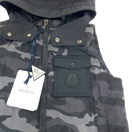 MONCLER Down vest 5909169175 Nylon black Down vest with detachable hood Camouflage Pattern DRUM GILET Kids 8A Used Authentic