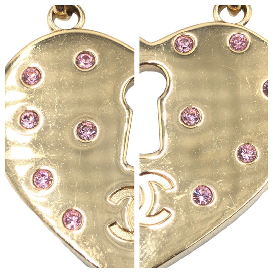 CHANEL Brooch metal Gold Pink Brooch Heart Brooch Heart motif COCO Mark rhinestone Women Used Authentic