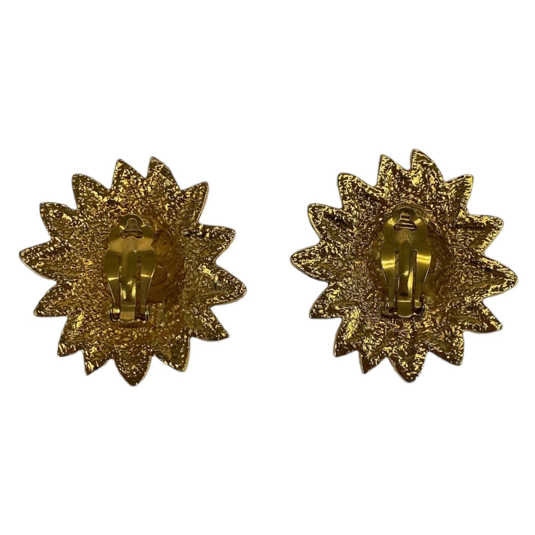 CHANEL Earring metal gold COCO Mark Lion motif Women Used Authentic