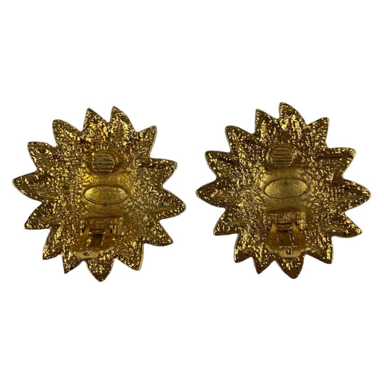 CHANEL Earring metal gold COCO Mark Lion motif Women Used Authentic