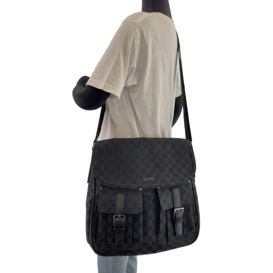 GUCCI Shoulder Bag 114269 GG canvas, leather Black Silver Metal Crossbody Shoulder Bag Messenger Bag mens Used Authentic