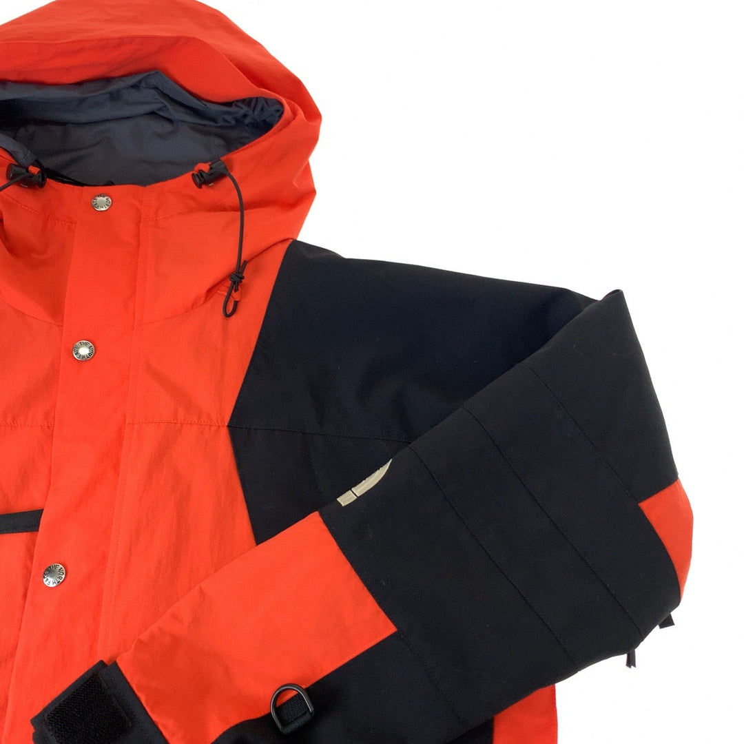 GUCCI Mountain Hoodie 663729 ZAHTZ Nylon Red Black Black Mountain Hoodie Windbreaker Nylon Jacket 1994 RETRO The north face collaboration mens S Used Authentic