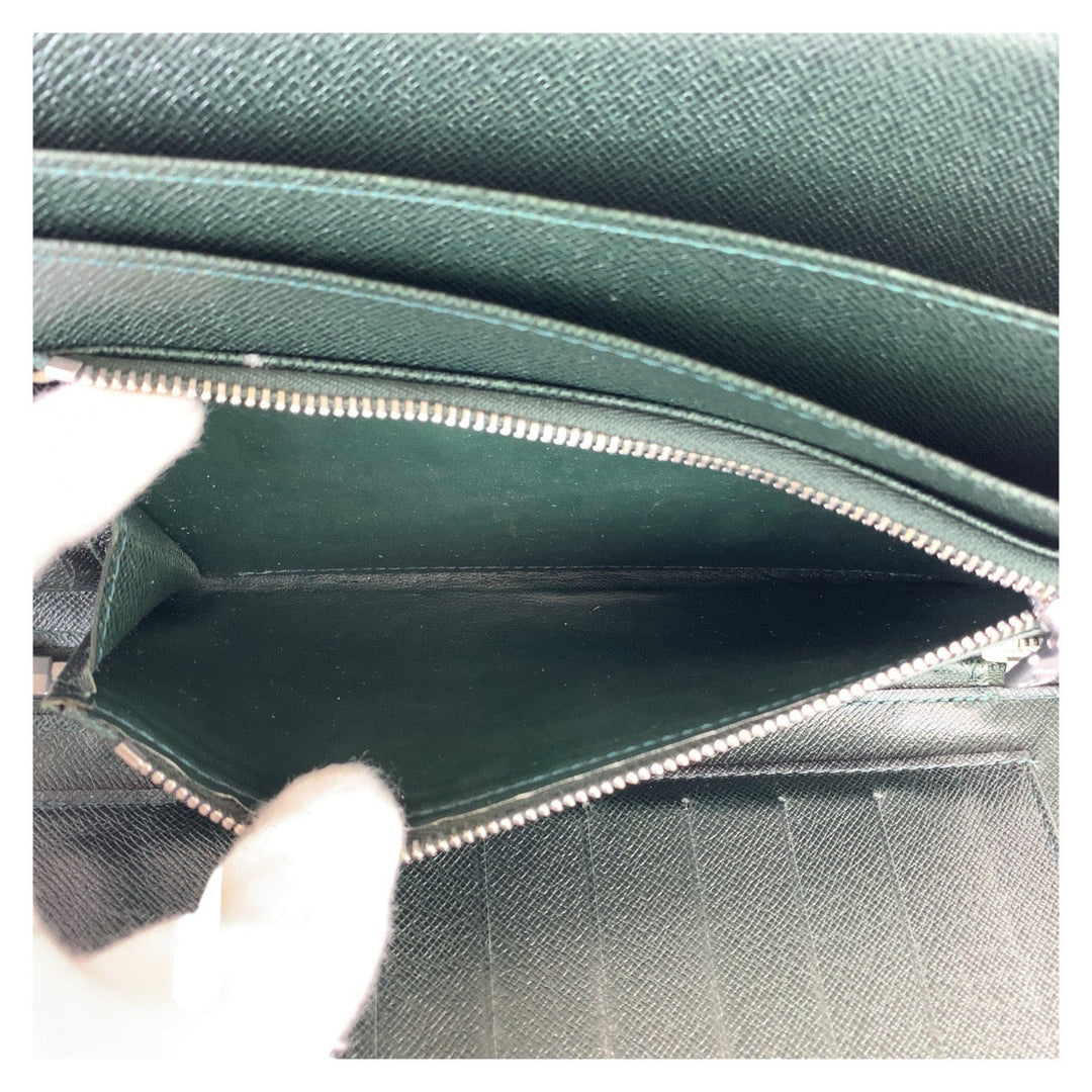 LOUIS VUITTON Long Wallet Purse M30652 leather Episea Green SilverMetal Long Wallet Purse Organizer Long Wallet Taiga Organizer Atoll mens Used Authentic