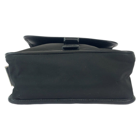 PRADA Shoulder Bag Nylon Black SilverMetal Shoulder Bag pochette Test Triangle With logo Women Used Authentic