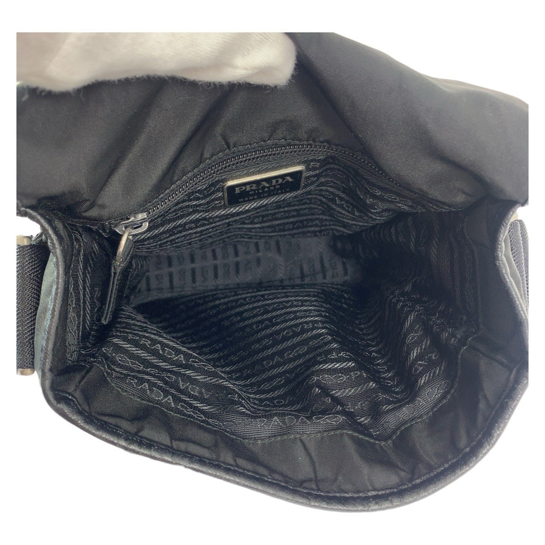 PRADA Shoulder Bag Nylon Black SilverMetal Shoulder Bag pochette Test Triangle With logo Women Used Authentic