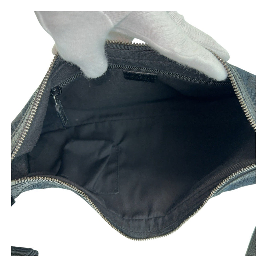 GUCCI Shoulder Bag 122790 GG canvas Black SilverMetal Crossbody Shoulder Bag Women Used Authentic