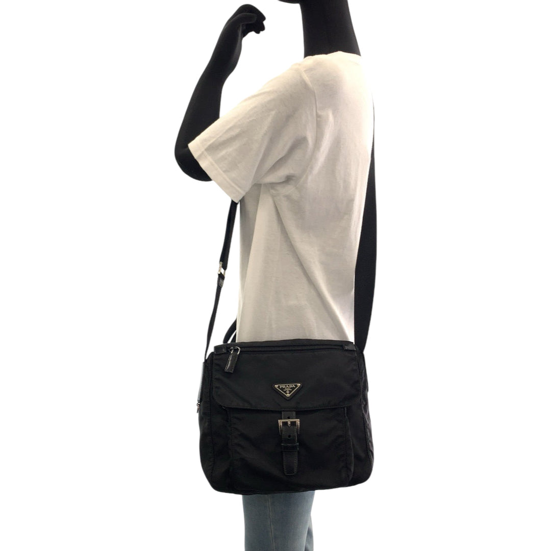 PRADA Shoulder Bag 1BD994 Nylon Black SilverMetal Shoulder Bag pochette Test Triangle With logo mens Used Authentic