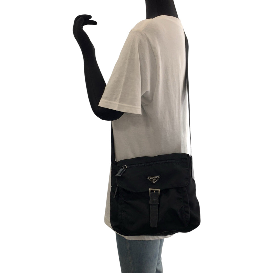 PRADA Shoulder Bag BT8994 Nylon Black SilverMetal Shoulder Bag Messenger bag Test Triangle With logo Women Used Authentic