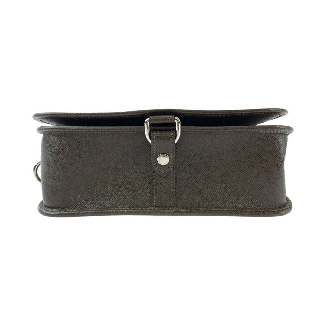 LOUIS VUITTON Shoulder Bag M32488 Taiga Grizzly Brown SilverMetal Shoulder Bag Messenger bag Taiga Andre mens Used Authentic