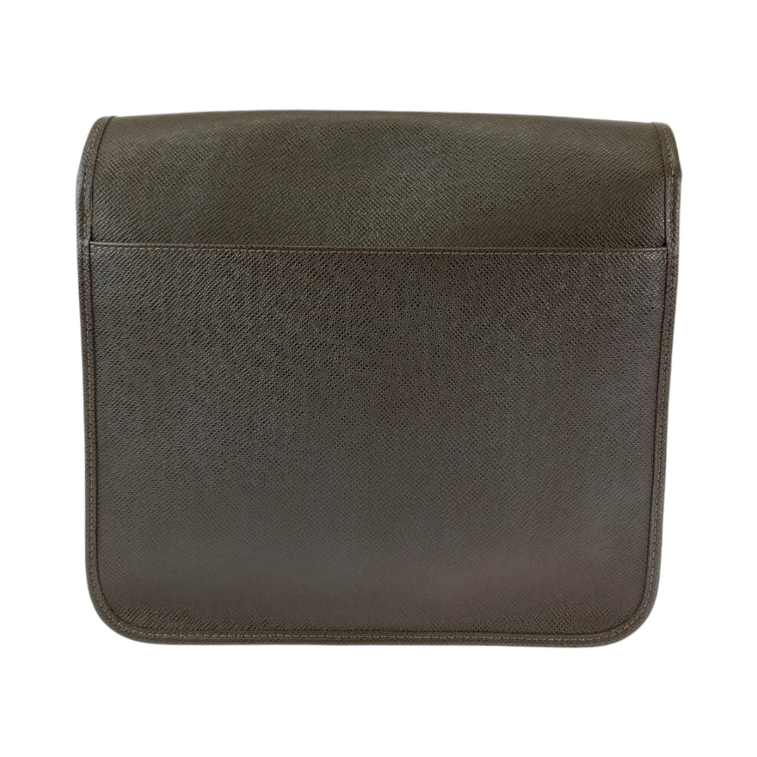 LOUIS VUITTON Shoulder Bag M32488 Taiga Grizzly Brown SilverMetal Shoulder Bag Messenger bag Taiga Andre mens Used Authentic
