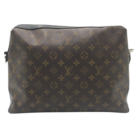 LOUIS VUITTON Shoulder Bag M40387 PVC Brown Shoulder Bag Messenger Bag Unisex Monigram Makassar Torres mens Used Authentic