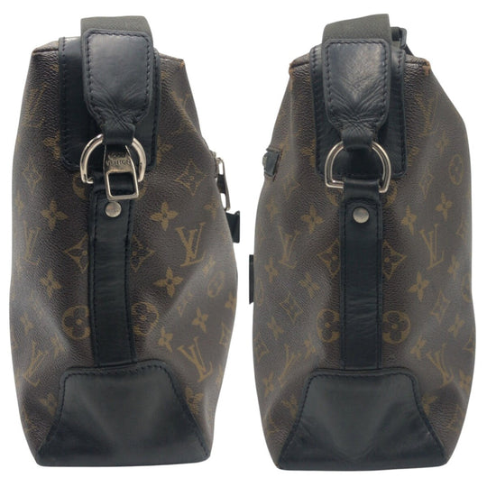 LOUIS VUITTON Shoulder Bag M40387 PVC Brown Shoulder Bag Messenger Bag Unisex Monigram Makassar Torres mens Used Authentic