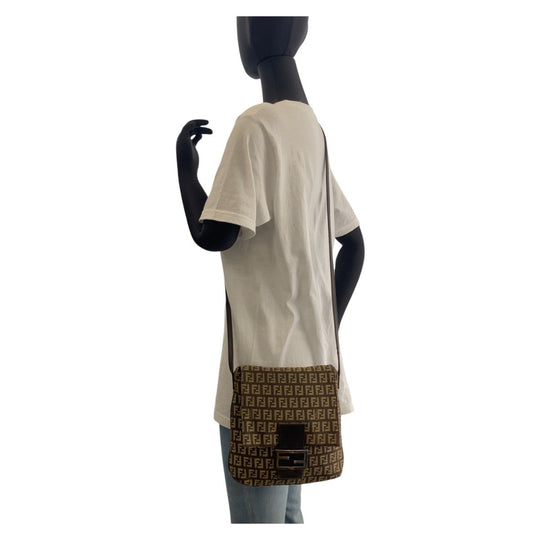 FENDI Shoulder Bag canvas Brown Silver Metal Crossbody Shoulder Bag Pochette Zucchino Kamsepochet Women Used Authentic