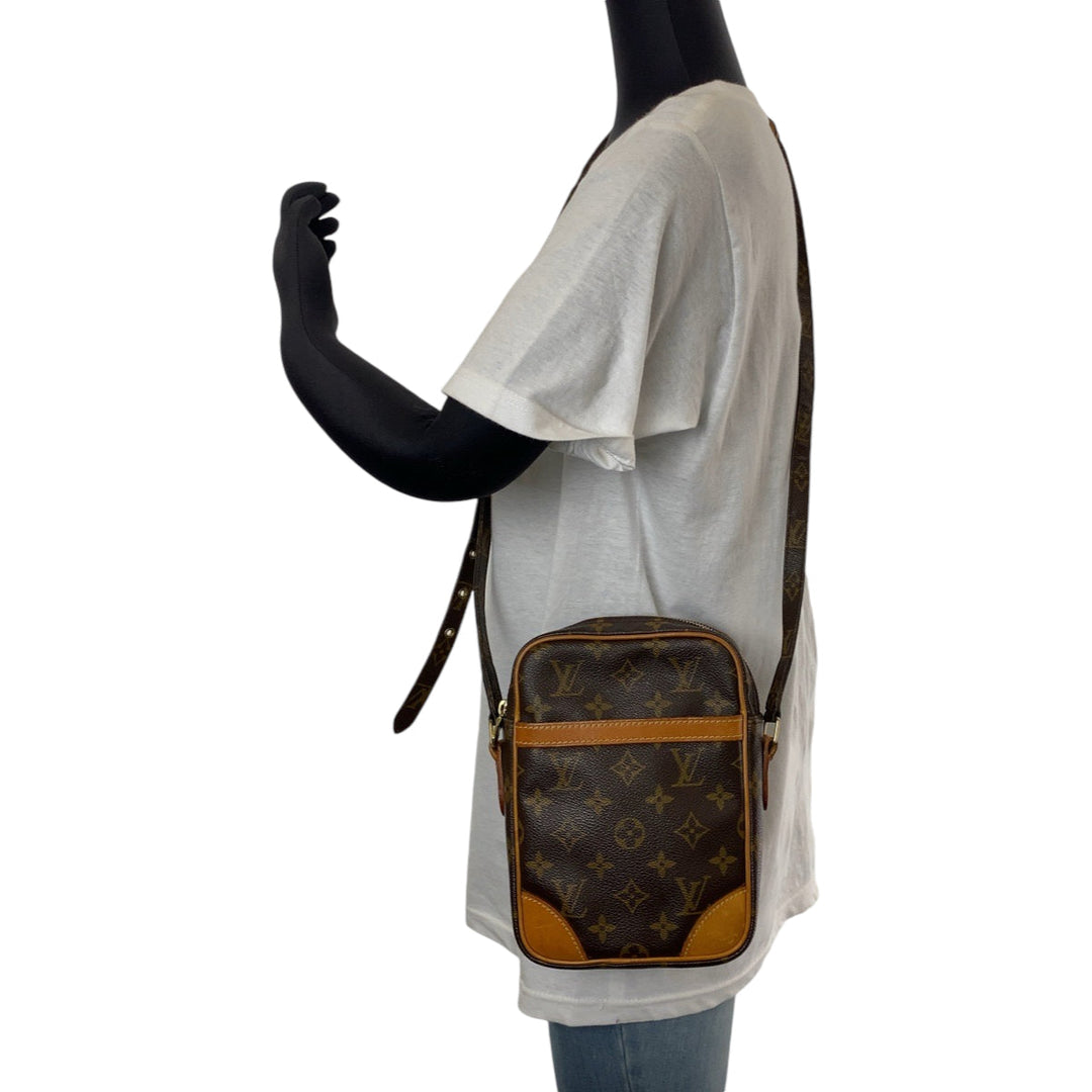 LOUIS VUITTON Shoulder Bag M45266 PVC Brown Gold Metal Shoulder Bag pochette Monogram Danube Women Used Authentic