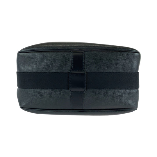 LOUIS VUITTON Shoulder Bag M30152 Taiga Ardoise Black SilverMetal Shoulder Bag Crossbody Taiga reporter mens Used Authentic