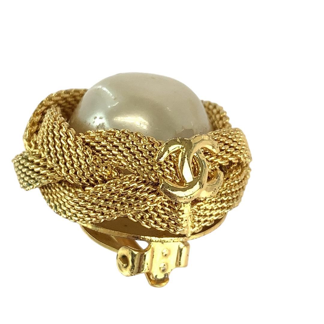 CHANEL Earring Metal, Pearl Gold white Earring Pearl COCO Mark Women Used Authentic