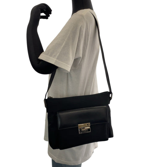 GUCCI Shoulder Bag Canvas, Leather Black SilverMetal One Shoulder Bag Pochette mens Used Authentic
