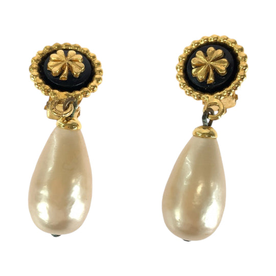 CHANEL Earring Plating, Fake Pearl Black gold Swing Earrings Camelia Women Used Authentic