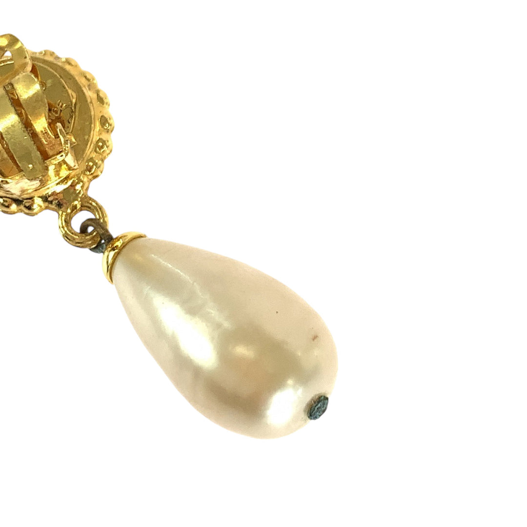 CHANEL Earring Plating, Fake Pearl Black gold Swing Earrings Camelia Women Used Authentic