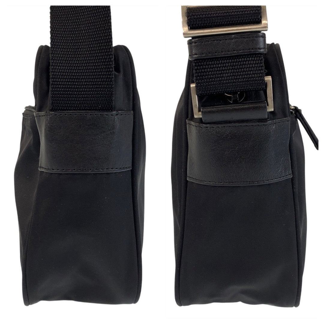 PRADA Shoulder Bag Nylon Black SilverMetal Shoulder Bag pochette Test Triangle With logo Women Used Authentic