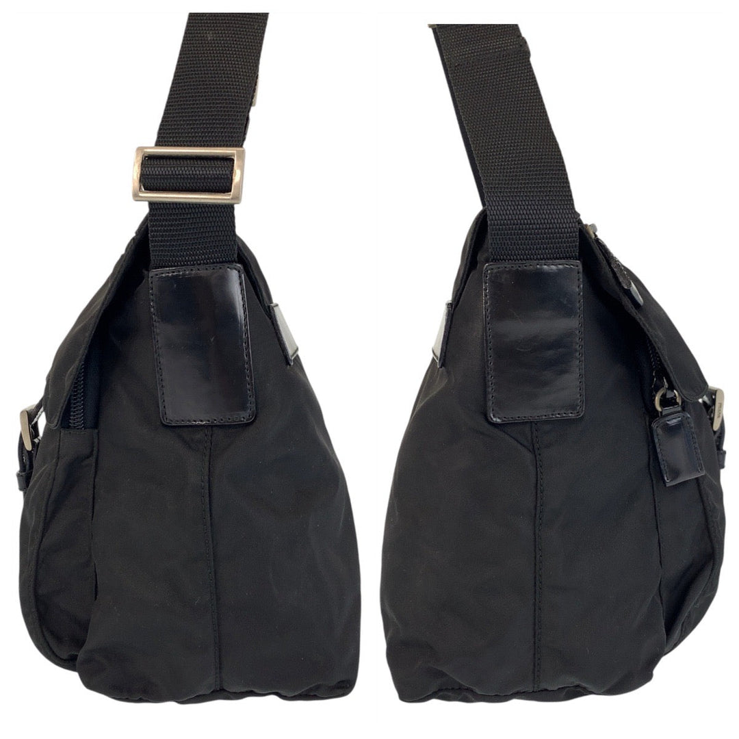 PRADA Shoulder Bag Nylon Black SilverMetal Shoulder Bag Messenger bag Test Triangle With logo Women Used Authentic
