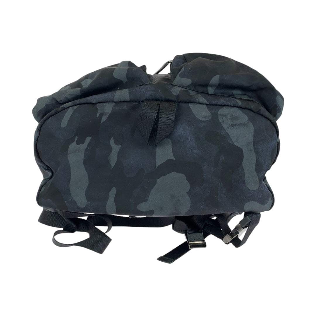 PRADA Backpack V136 Nylon khaki Backpack Backpack Tessuto Camouflage Pattern Triangle With logo mens Used Authentic