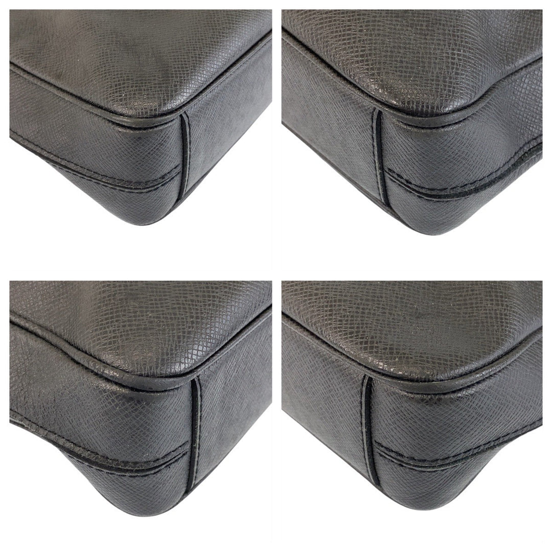LOUIS VUITTON Business bag M33412 leather Noir Black SilverMetal Business bag briefcase Taiga Porte Documan Voyagej mens Used Authentic