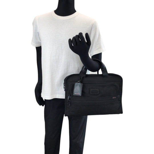 TUMI Shoulder Bag Nylon Black SilverMetal Shoulder Bag Business Bag mens Used Authentic