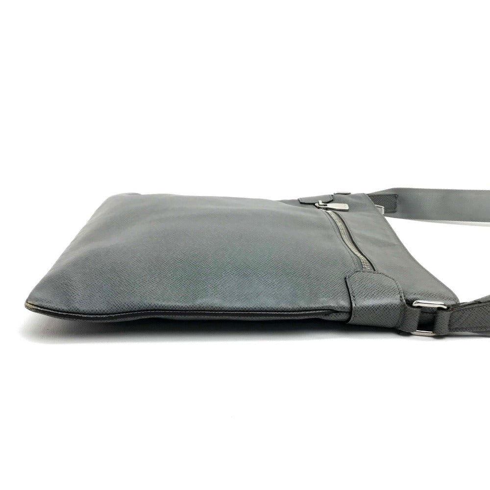 LOUIS VUITTON Shoulder Bag M32630 Taiga Leather gray Taiga Sasha mens Used Authentic