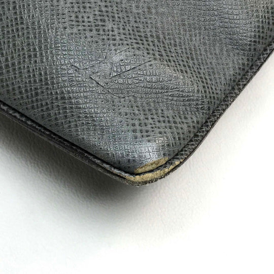 LOUIS VUITTON Shoulder Bag M32630 Taiga Leather gray Taiga Sasha mens Used Authentic