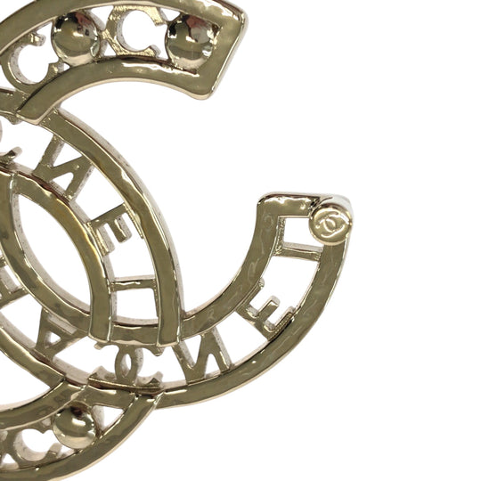 CHANEL Brooch Metal, Faux Pearl gold 22AW COCO Mark Fake Pearl Women Used Authentic