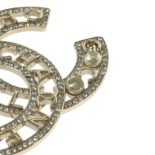 CHANEL Brooch Metal, Faux Pearl gold 22AW COCO Mark Fake Pearl Women Used Authentic