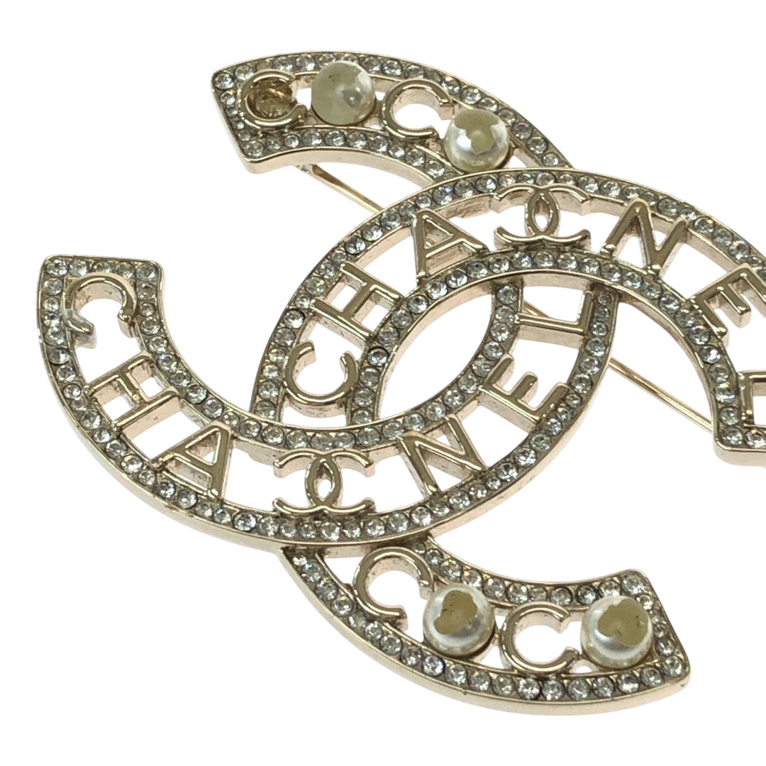 CHANEL Brooch Metal, Faux Pearl gold 22AW COCO Mark Fake Pearl Women Used Authentic