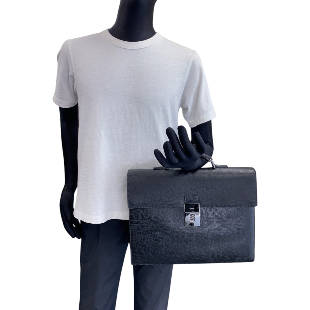 GUCCI Business bag 34044 leather Black SilverMetal Business bag handbag Cinghiale Darres mens Used Authentic
