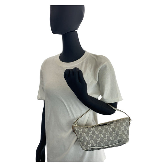 GUCCI Handbag 0391103 GG canvas, leather Grey White SilverMetal Handbag accessory pouch Women Used Authentic