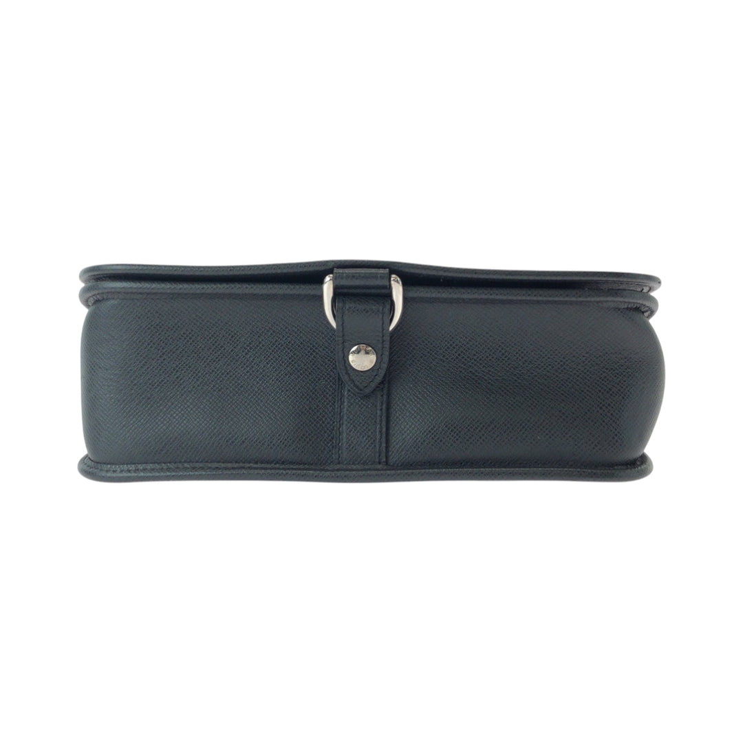 LOUIS VUITTON Shoulder Bag M32482 Taiga Ardoise Black SilverMetal Shoulder Bag Messenger bag Taiga Andrei mens Used Authentic