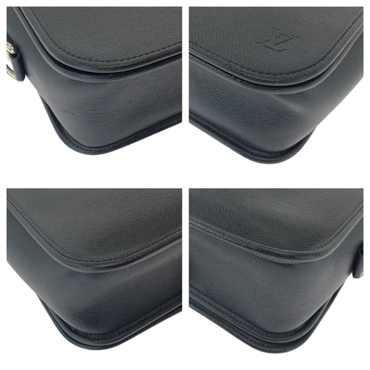 LOUIS VUITTON Shoulder Bag M32482 Taiga Ardoise Black SilverMetal Shoulder Bag Messenger bag Taiga Andrei mens Used Authentic
