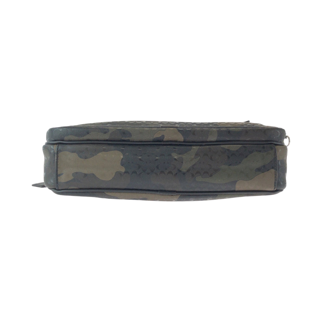 COACH Shoulder Bag leather Khaki Black SilverMetal Shoulder Bag pochette Signature Camouflage Pattern mens Used Authentic