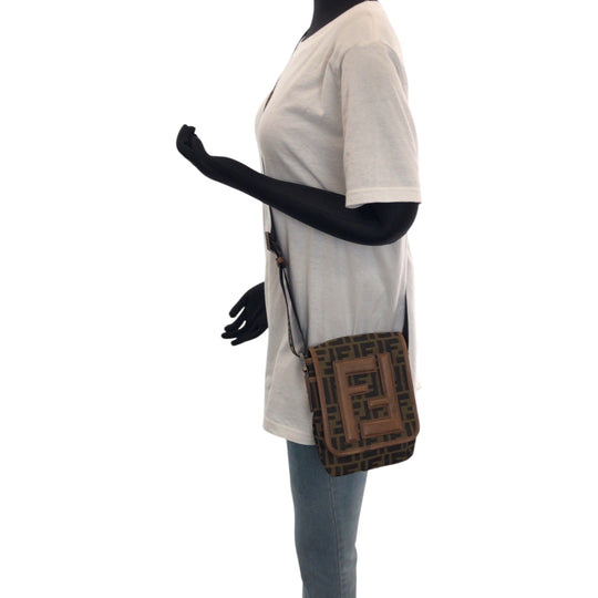 FENDI Shoulder Bag canvas Brown Gold Metal Shoulder Bag pochette Zucca FF logo Women Used Authentic