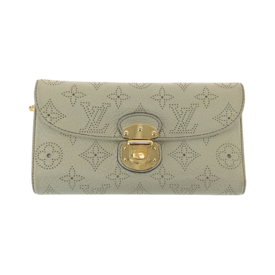 LOUIS VUITTON Long Wallet Purse M58132 leather Ivory Gold Metal Long Wallet Purse Monogram Mahina Portefeuille Amelia Women Used Authentic