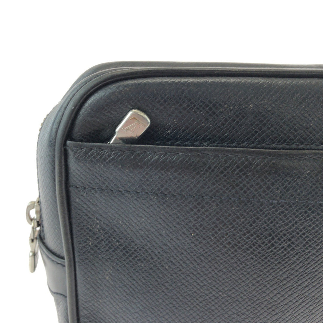 LOUIS VUITTON business bag M30441 Taiga Black Silver Metal business bag clutch bag Taiga Karga mens Used Authentic