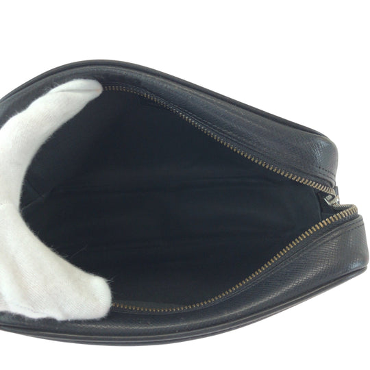 LOUIS VUITTON business bag M30441 Taiga Black Silver Metal business bag clutch bag Taiga Karga mens Used Authentic