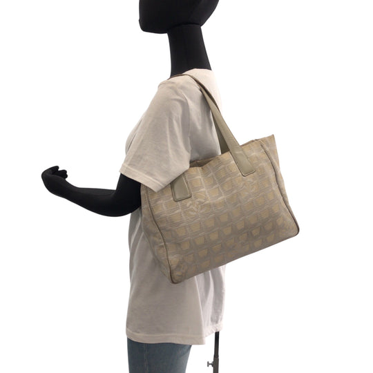 CHANEL Tote Bag A20457 canvas Silver Grey SilverMetal Tote Bag handbag New Travel Line Tote PM COCO Mark Women Used Authentic