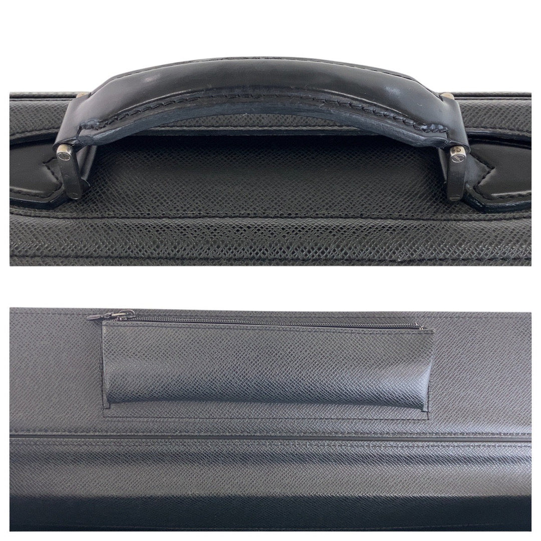 LOUIS VUITTON Business bag M30022 leather black Business bag briefcase Taiga Pilott case Ural mens Used Authentic
