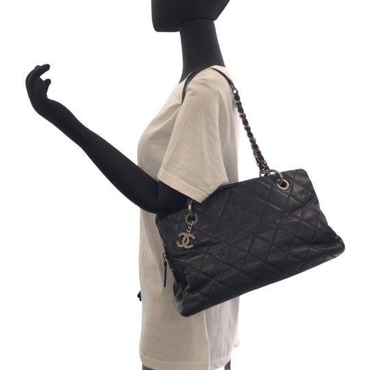 CHANEL Tote Bag Caviar skin Black SilverMetal Matrasse COCO Mark