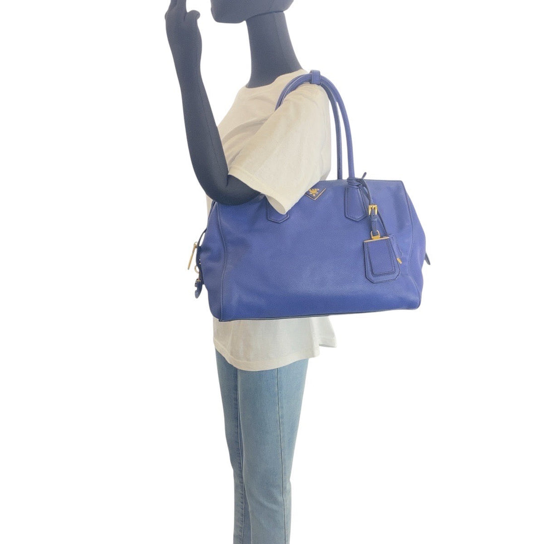 PRADA Handbag leather blue Witte Loglein Triangle With logo