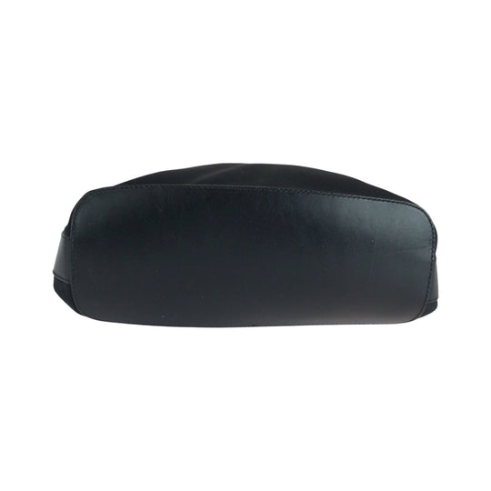 GUCCI Shoulder Bag 001 3374 Nylon Black SilverMetal ChainShoulder Bag Women Used Authentic